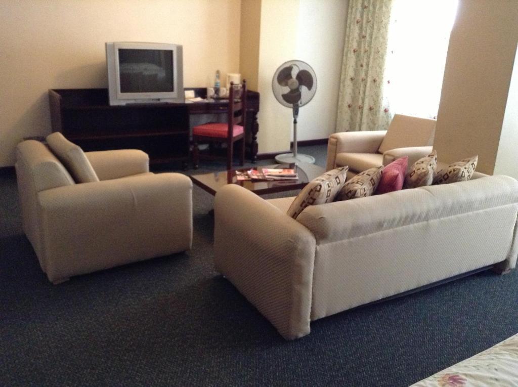Hotel Real De Uruapan Uruapan  Δωμάτιο φωτογραφία